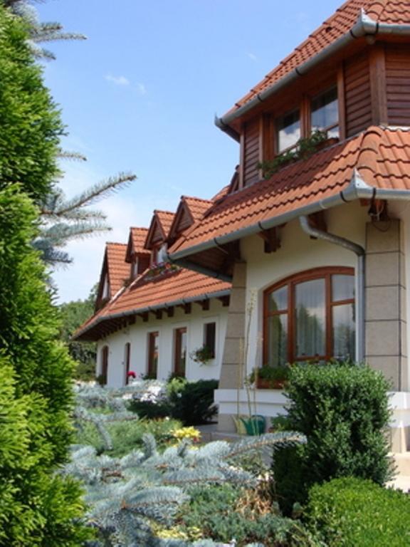 Palatinus Apartmanok Keszthely Buitenkant foto